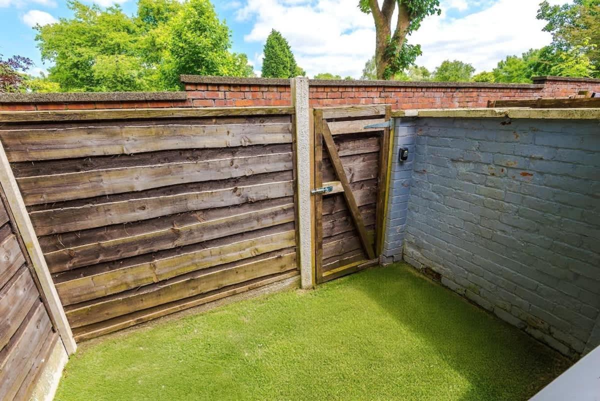 Manchester - Terraced Cottage Εξωτερικό φωτογραφία